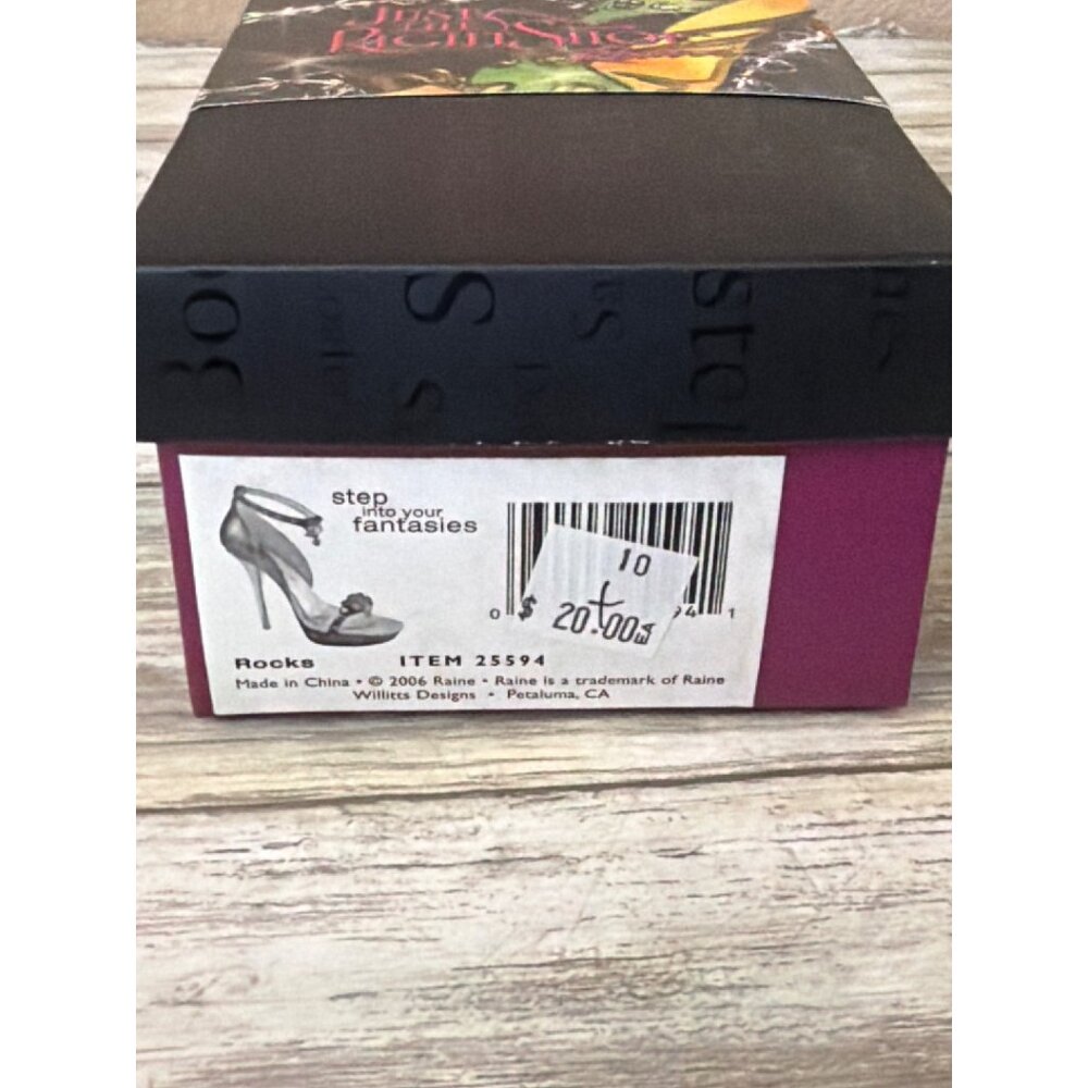 Just The Right Shoe by Raine Rocks 2006 #25594 NEW in Box - Picture 2 of 12